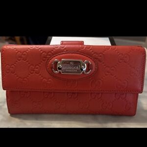 Authentic Gucci 'GG' Scarlet Embossed Leather  Cardholder Wallet